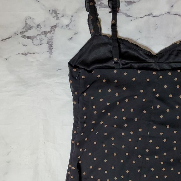 Urban Outfitters Black & Tan Dot MIDI - Picture 7 of 8